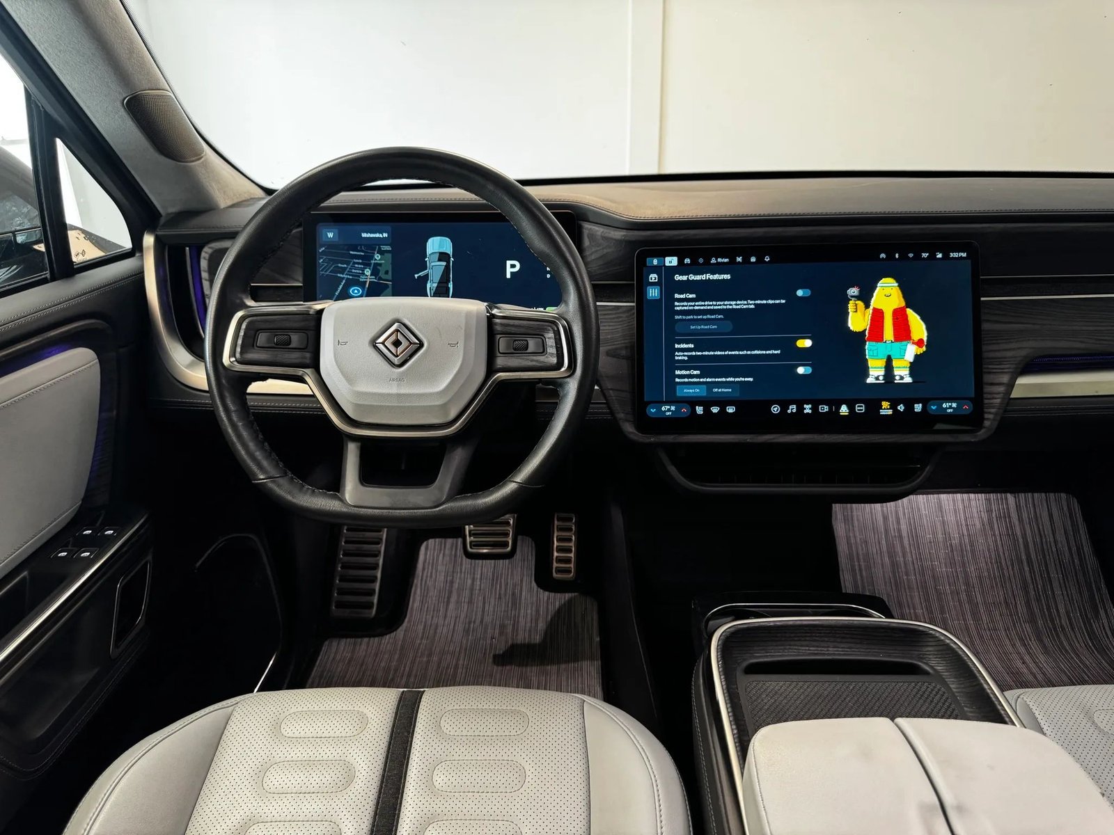 Used 2023 Rivian R1S Adventure in Half Moon Grey, photo 14 of 24