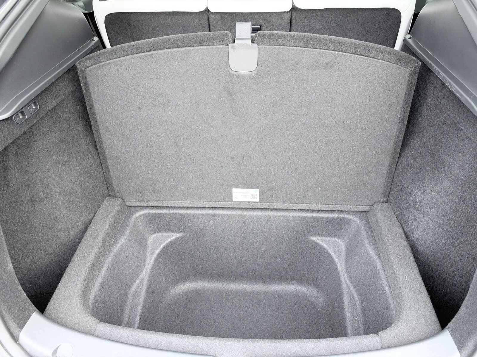 2023 Tesla Model Y Long Range photo 19