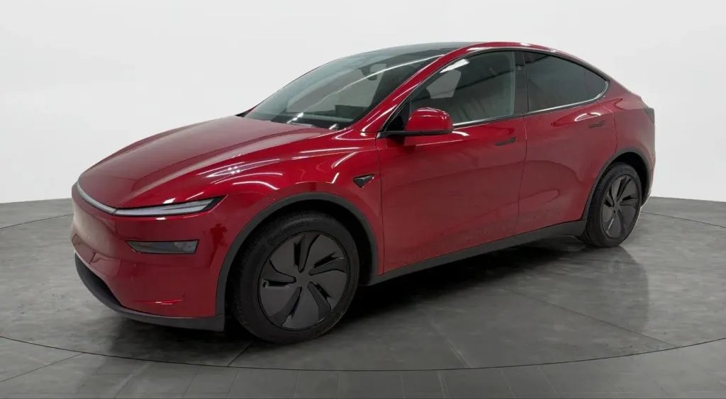 2026 Tesla Model Y Premium photo 1