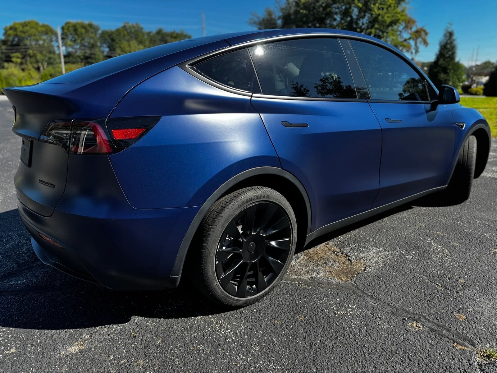 2023 Tesla Model Y Long Range photo 5
