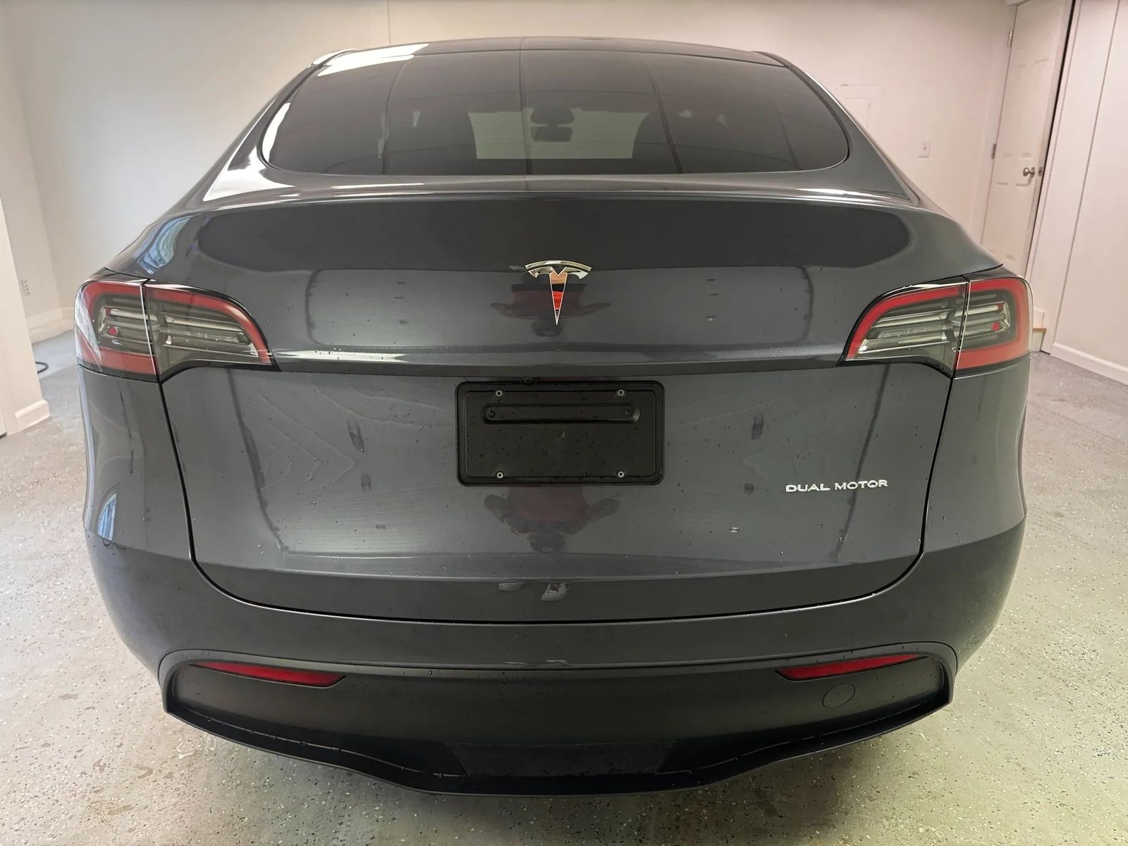 2023 Tesla Model Y Long Range photo 7