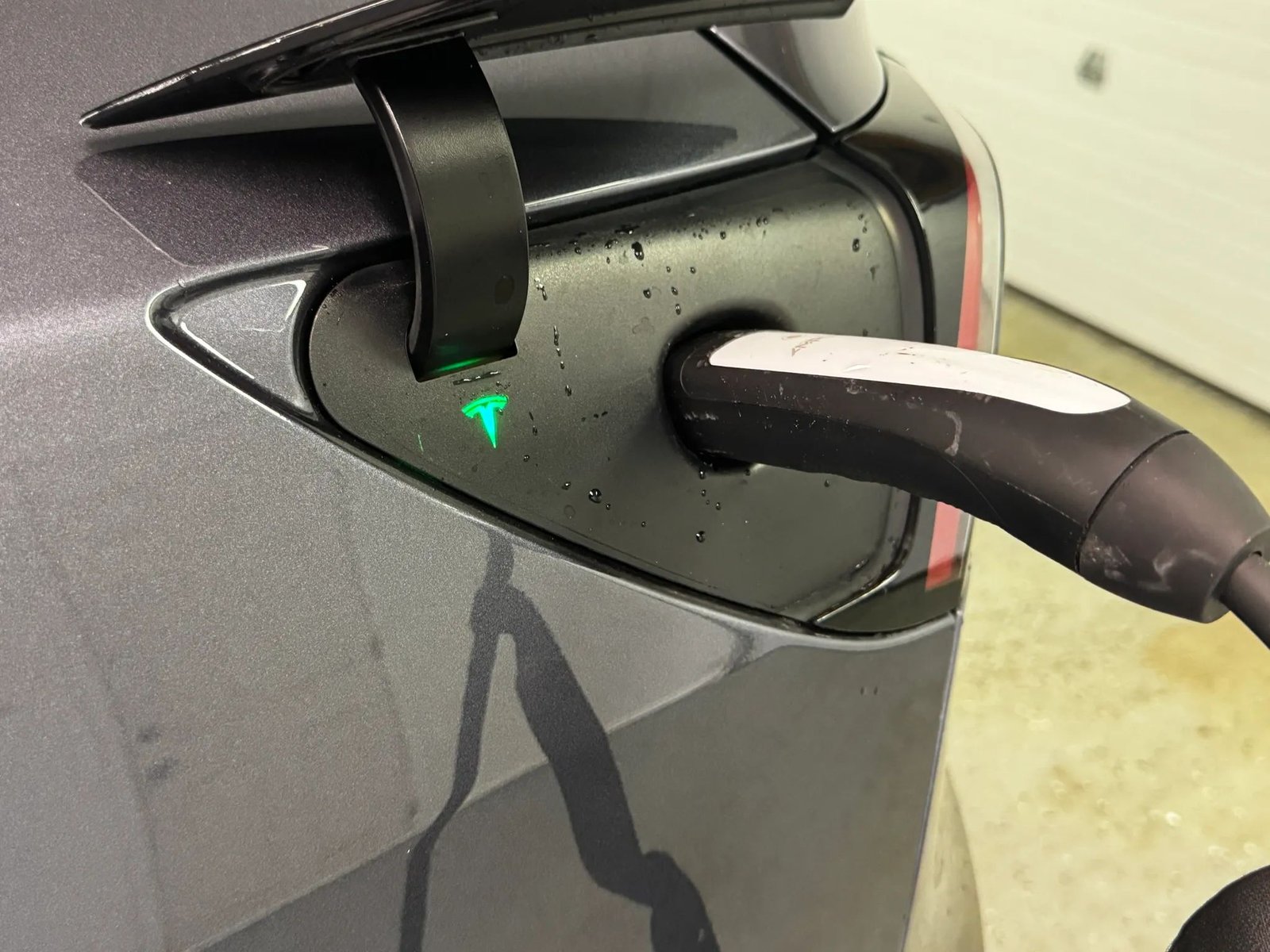 2023 Tesla Model Y Long Range photo 10