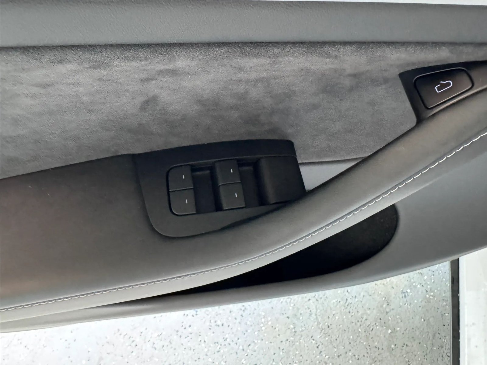 2023 Tesla Model Y photo 10