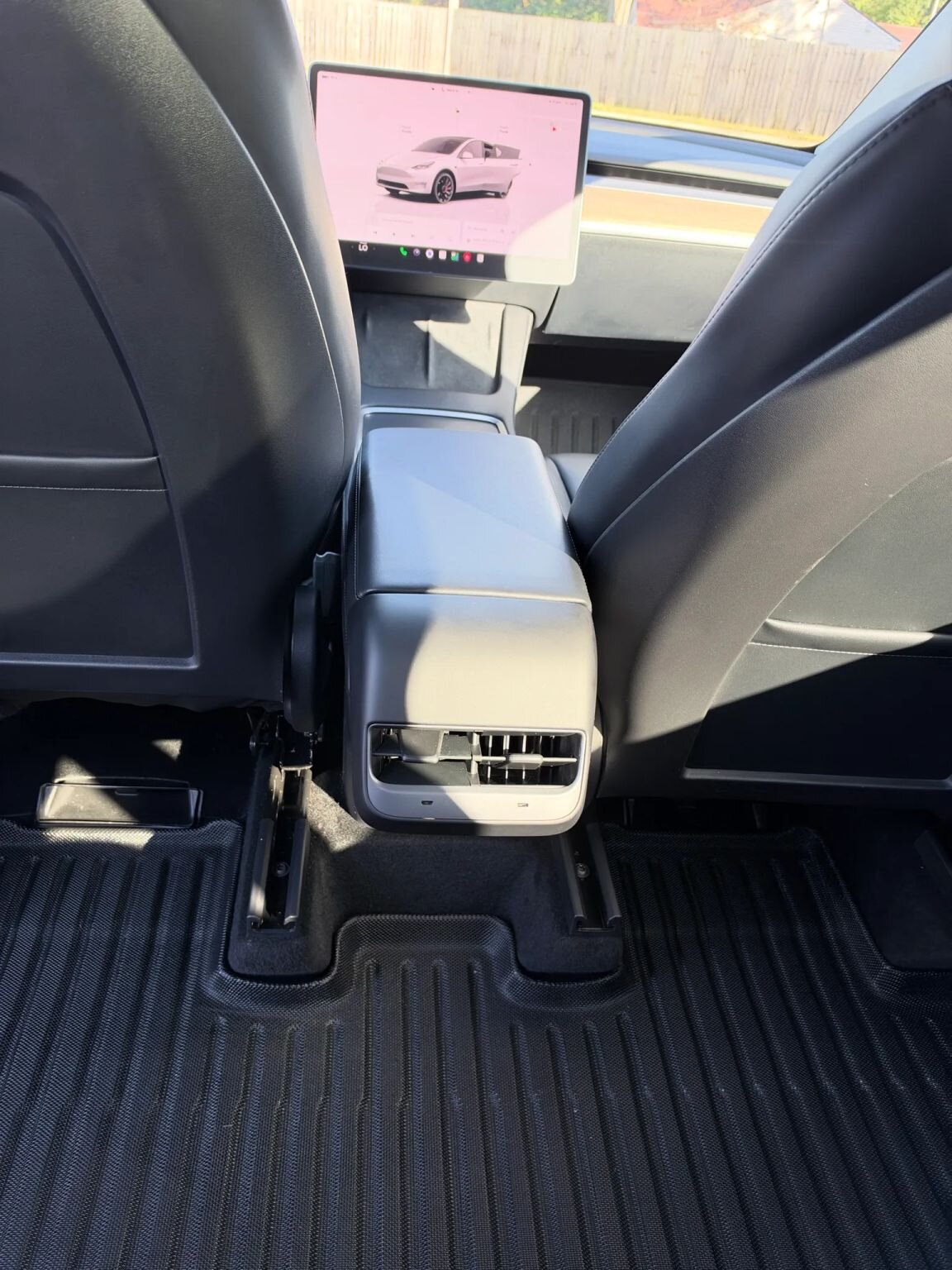 Used 2022 Tesla Model Y Performance in Pearl White Multi-Coat, photo 22 of 32
