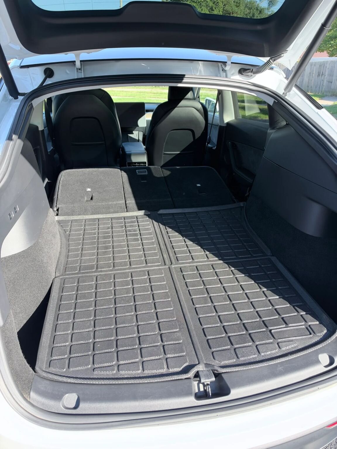 Used 2022 Tesla Model Y Performance in Pearl White Multi-Coat, photo 27 of 32