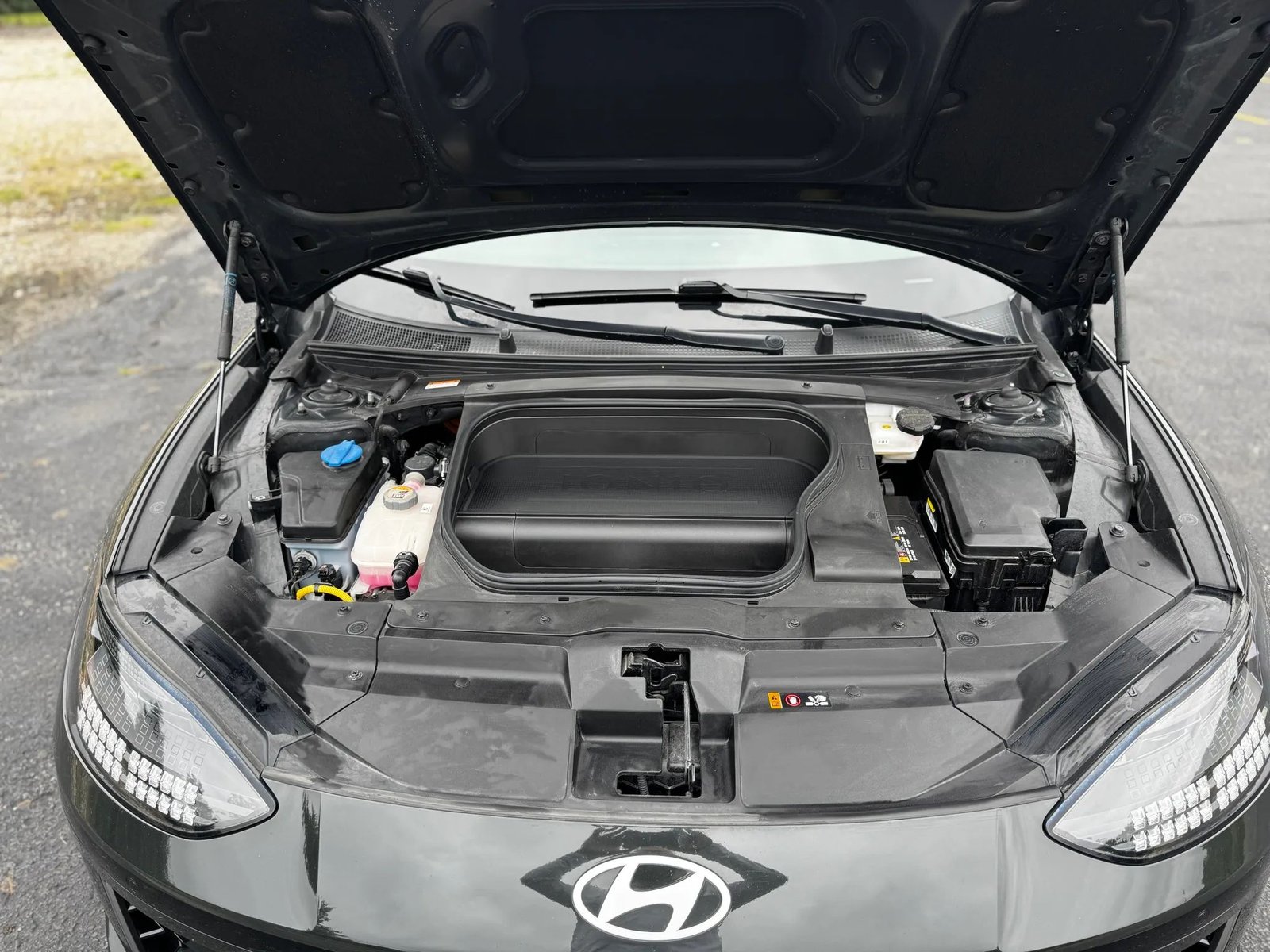 2023 Hyundai Ioniq 6 Limited AWD photo 10