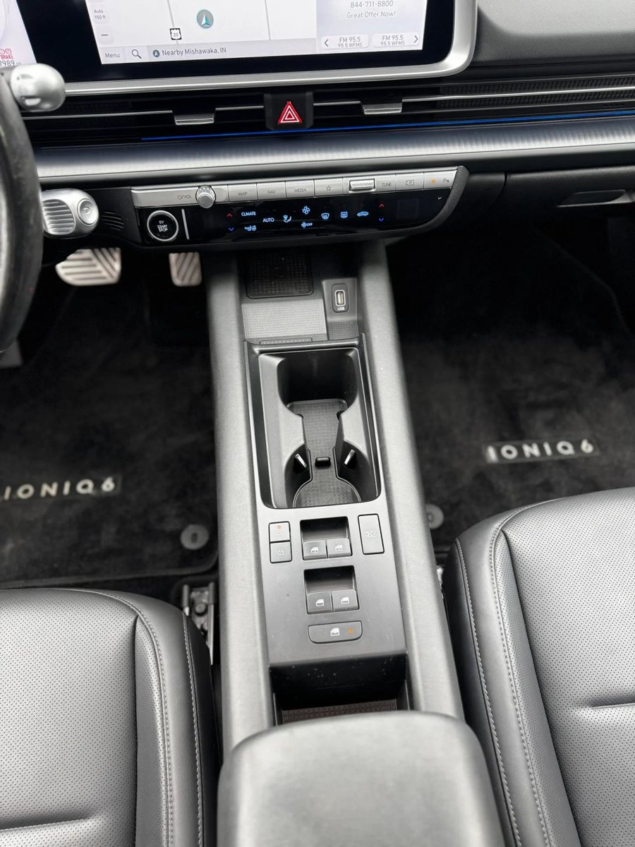 Used 2023 Hyundai Ioniq 6 Limited AWD in Abyss Black Pearl, photo 14 of 31