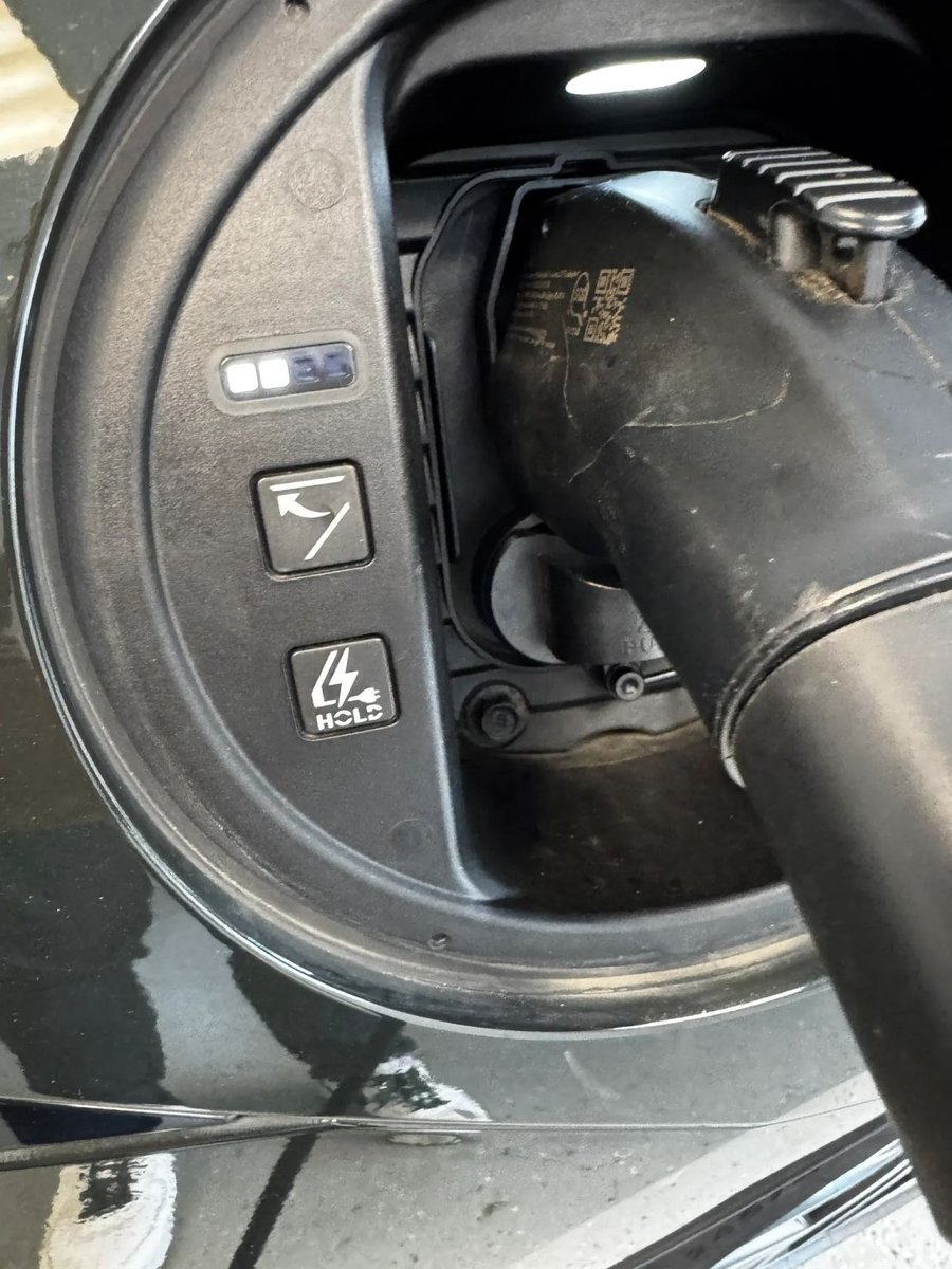 Used 2023 Hyundai Ioniq 6 Limited AWD in Abyss Black Pearl, photo 30 of 31